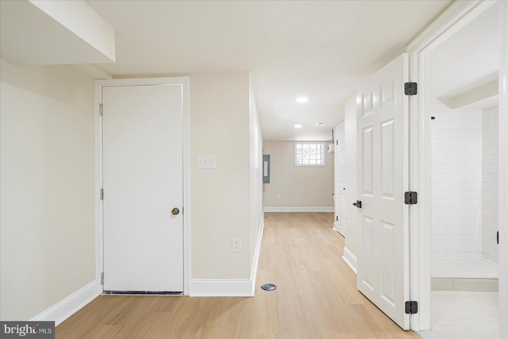 EVERGREEN LAWN - Residential