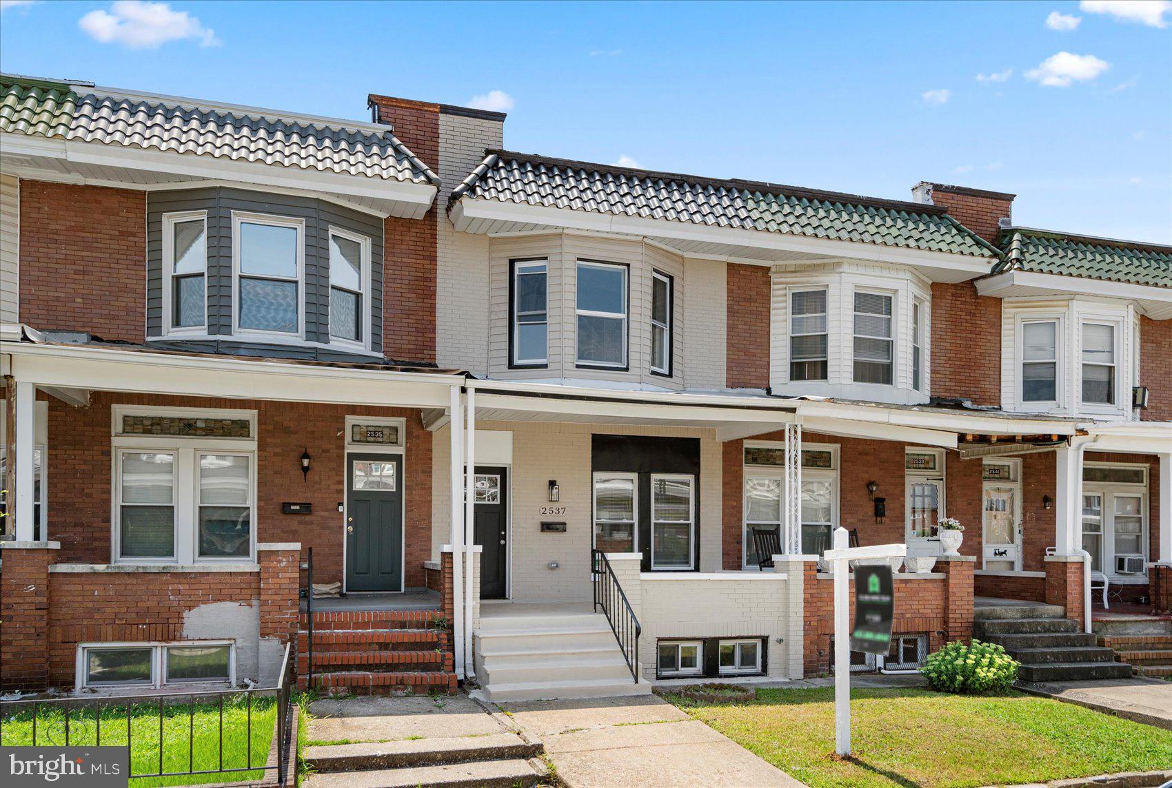 EVERGREEN LAWN - Residential