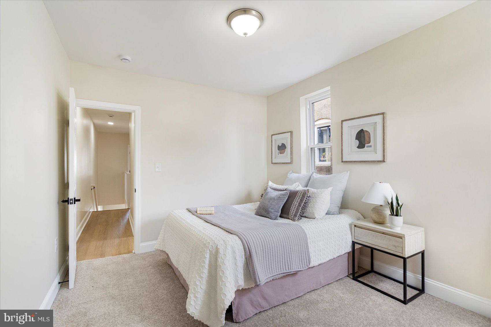 EVERGREEN LAWN - Residential