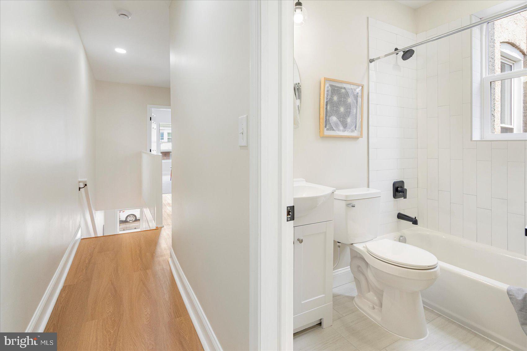 EVERGREEN LAWN - Residential