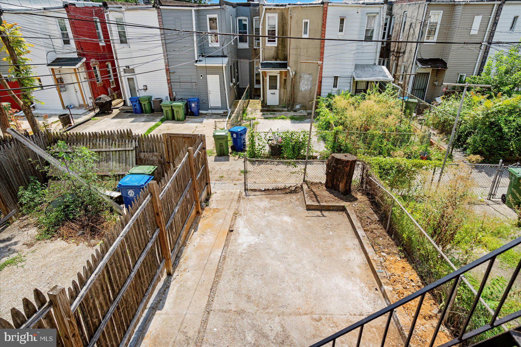 EVERGREEN LAWN - Residential