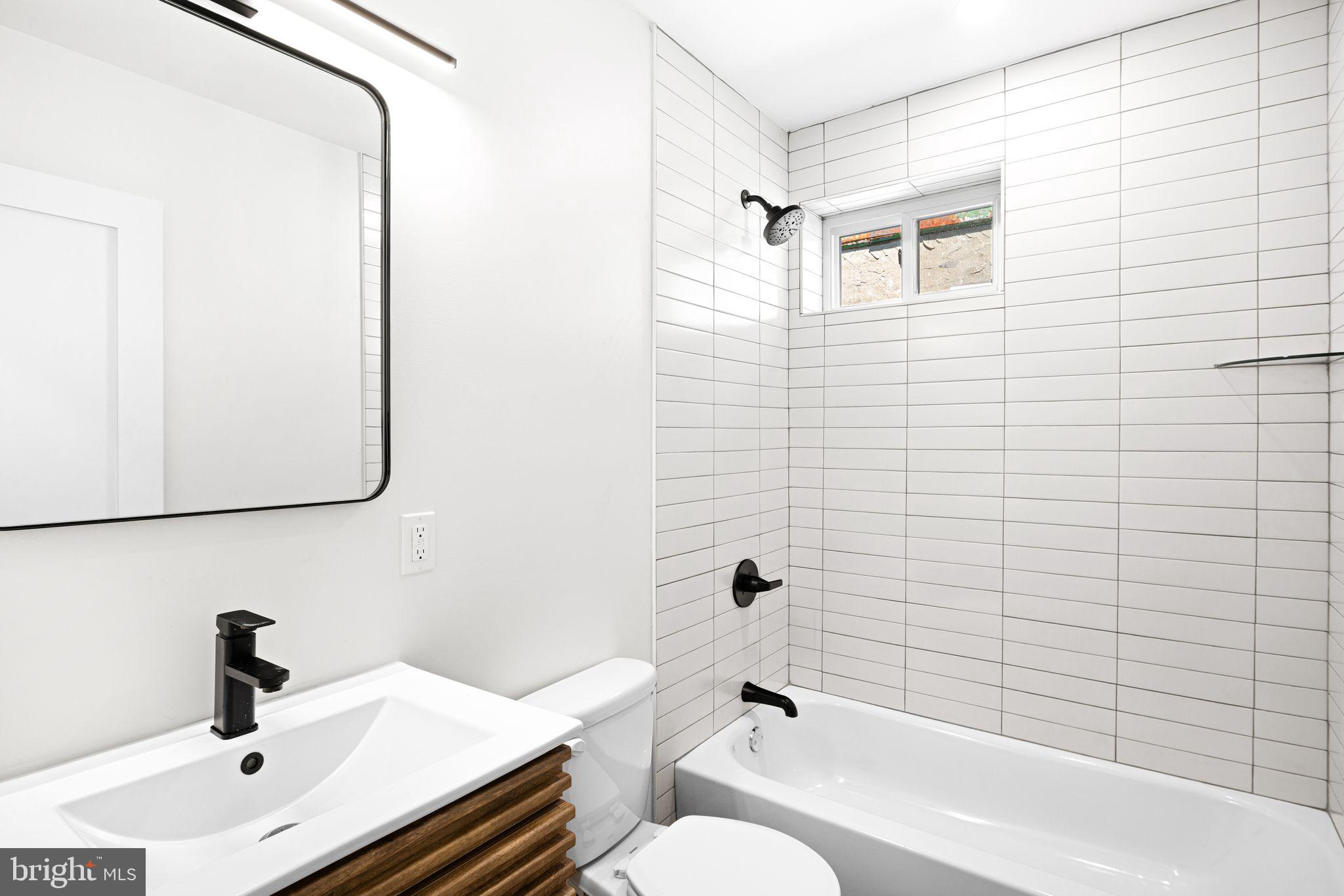 PHILADELPHIA (WEST) - Residential Lease