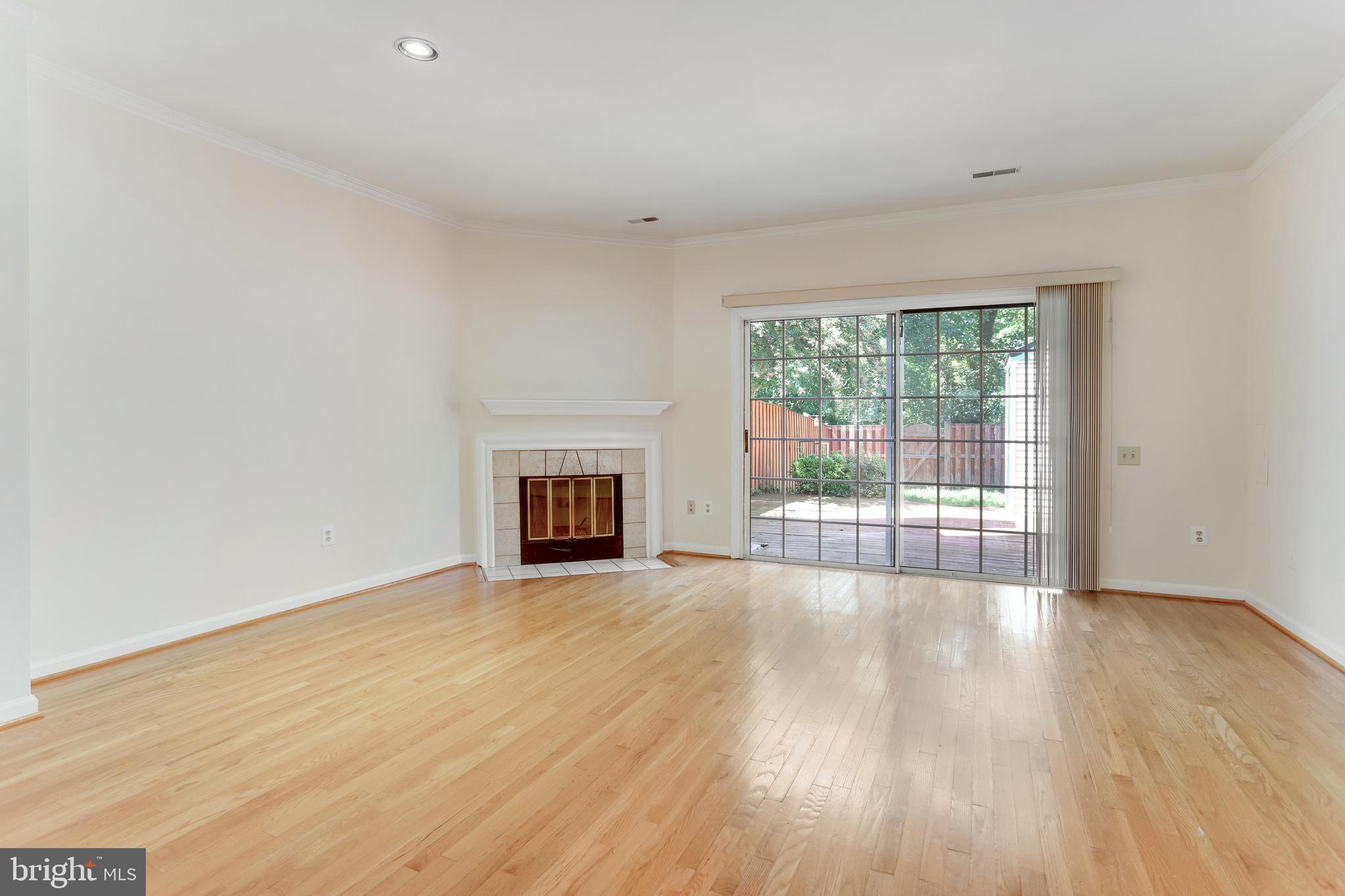 WOODSTONE - Residential Lease