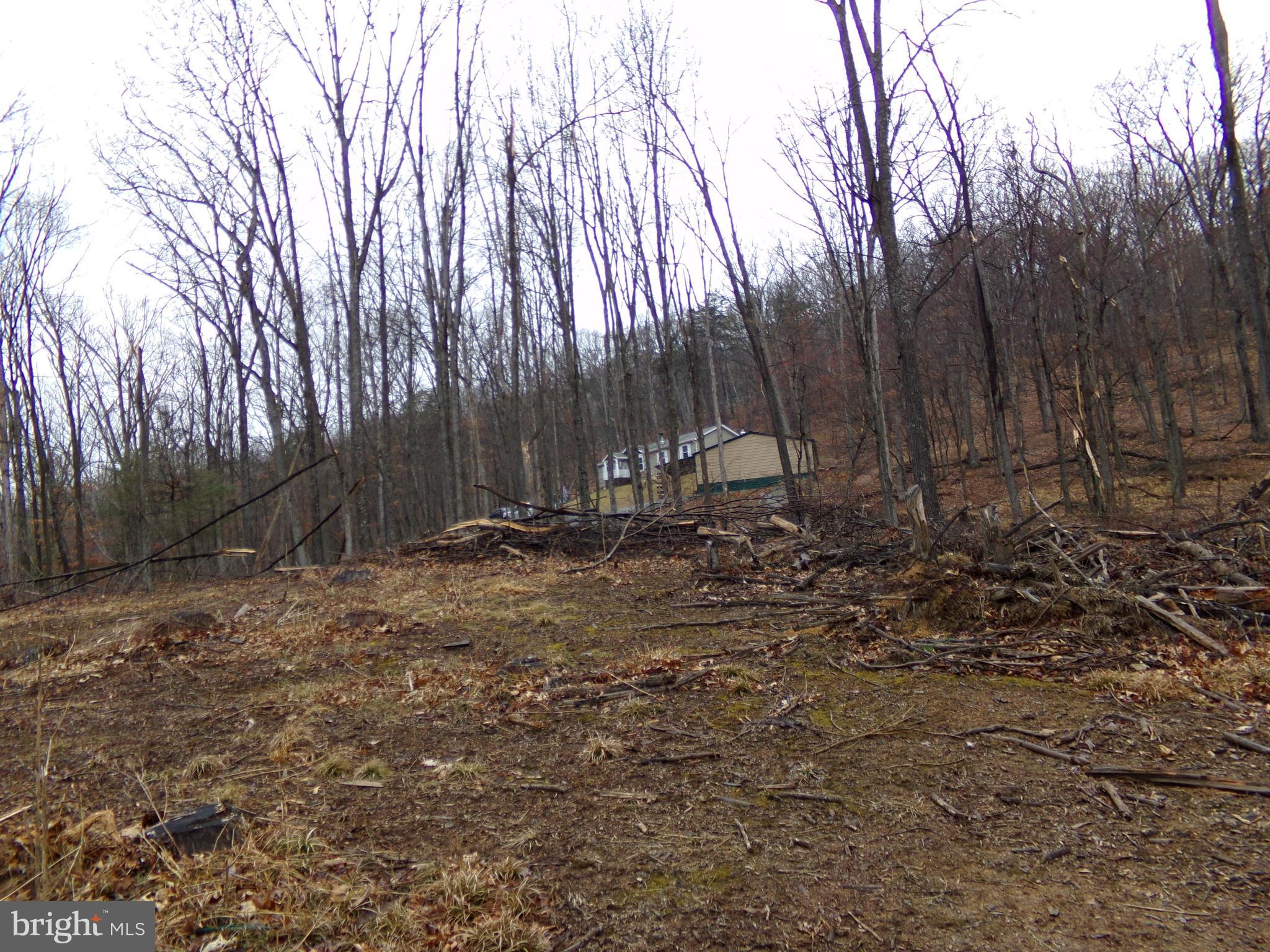 QUAKER LAKE SUBDIVISION - Land