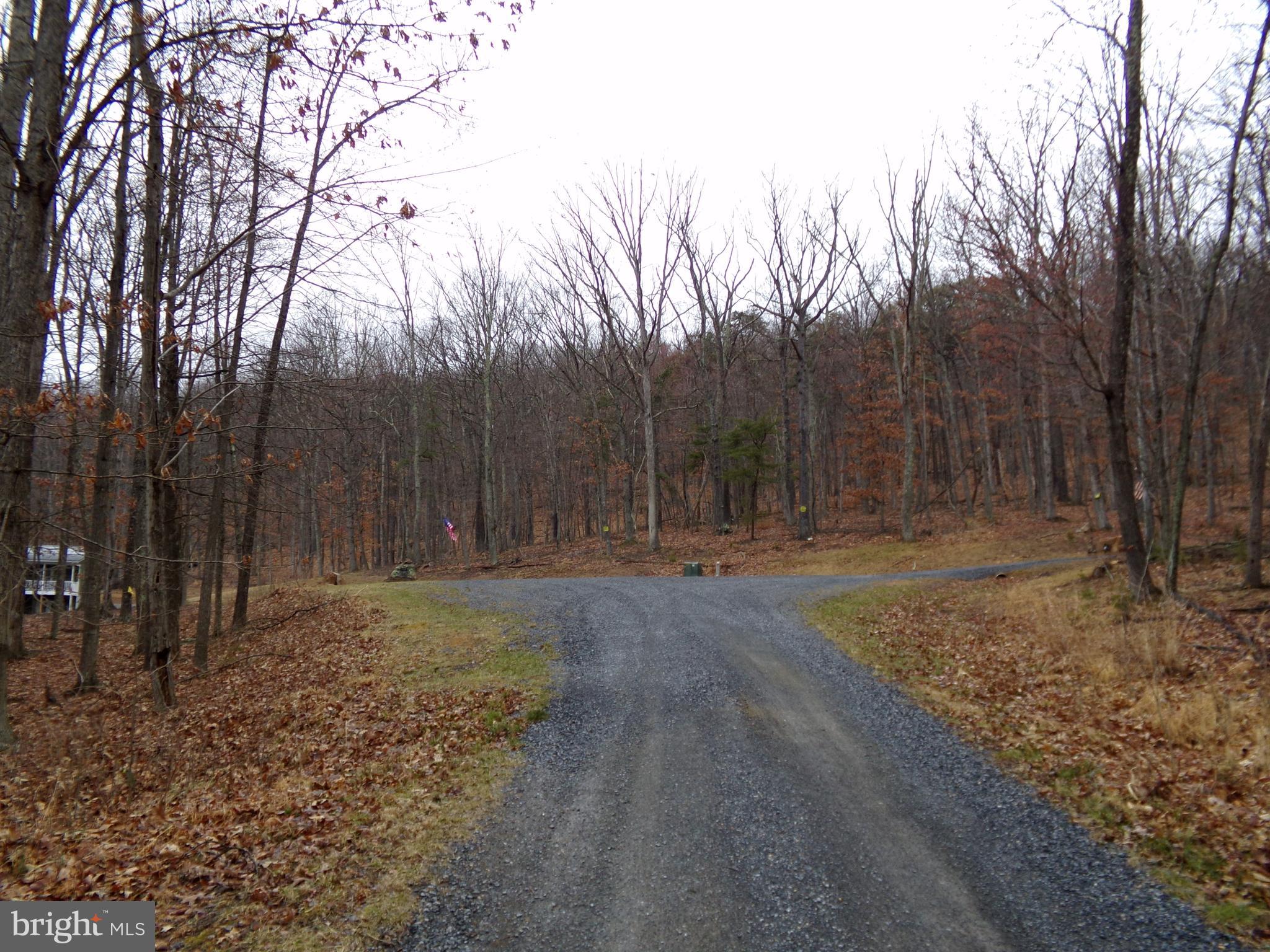 QUAKER LAKE SUBDIVISION - Land