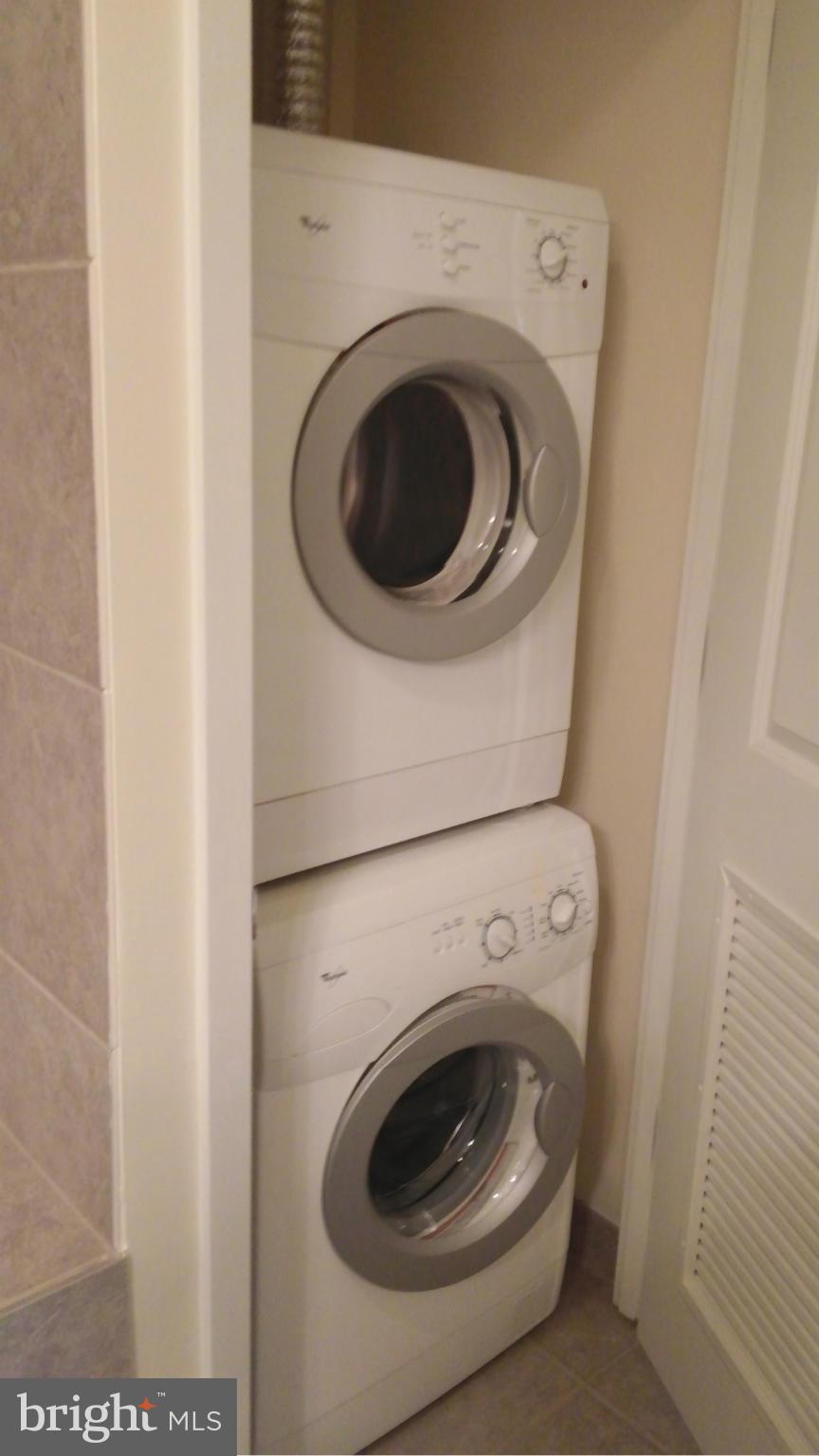 HAWTHORN - Residential Lease