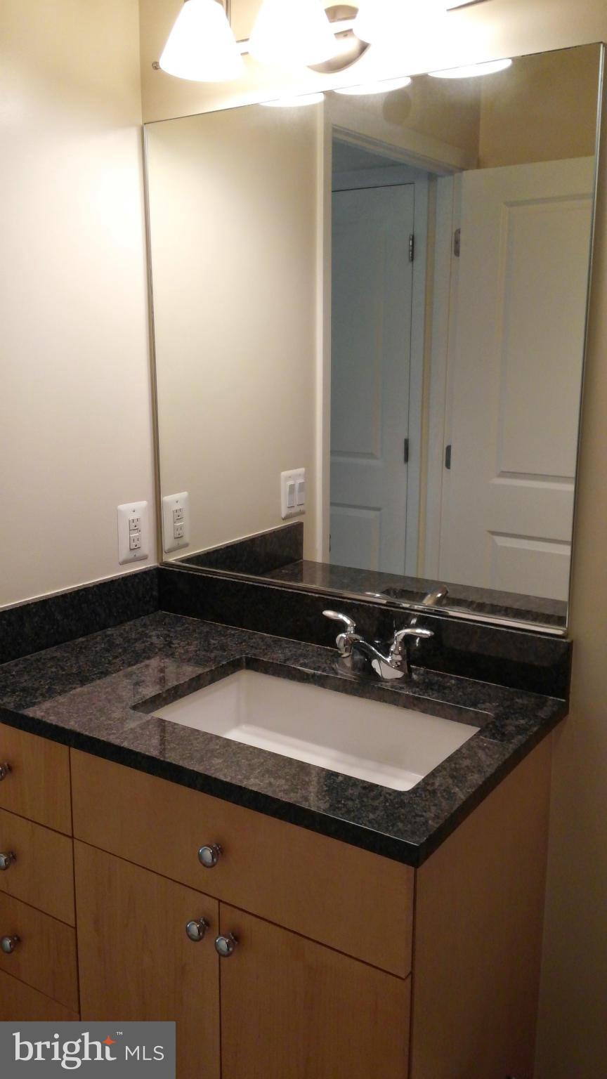 HAWTHORN - Residential Lease