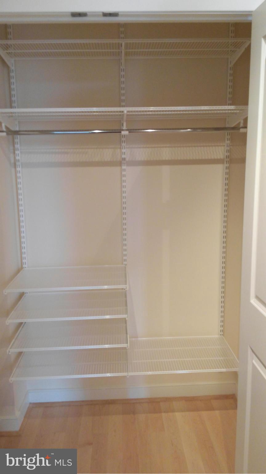 HAWTHORN - Residential Lease