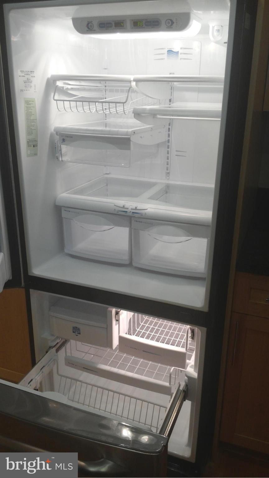 HAWTHORN - Residential Lease