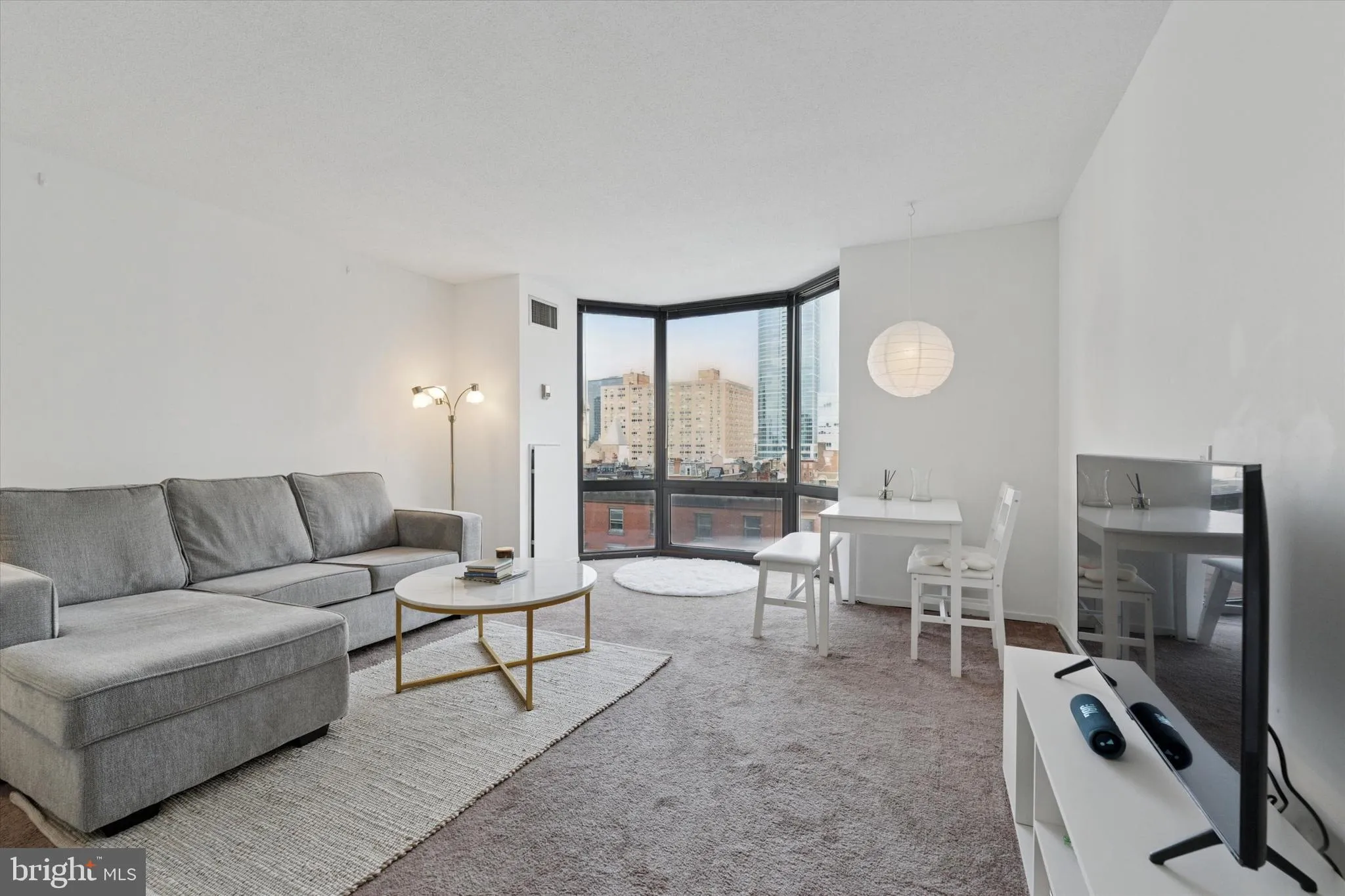 Philadelphia, Pennsylvania 19103, United States, ,1 BathroomBathrooms,Residential,Active,82535