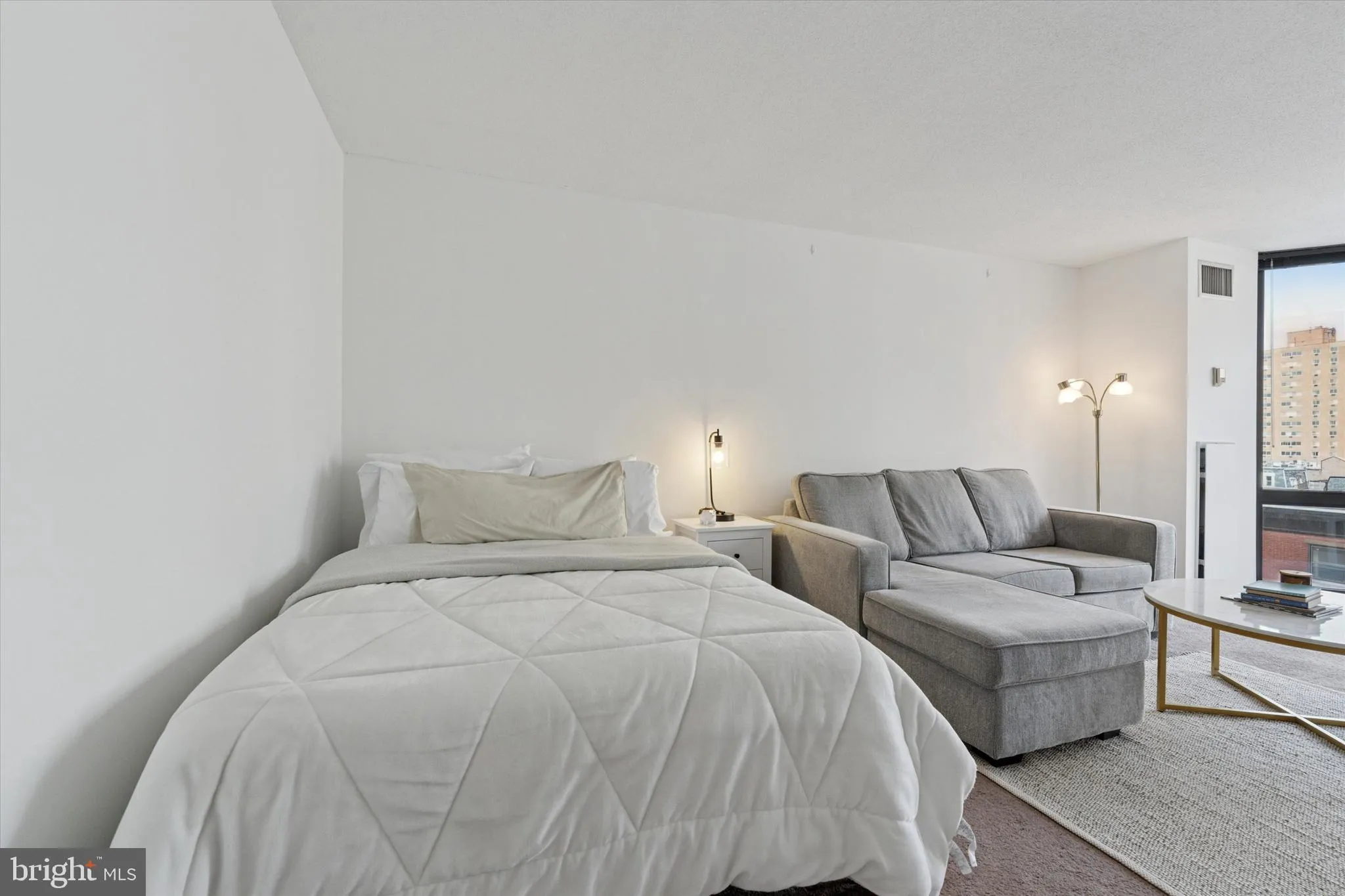 Philadelphia, Pennsylvania 19103, United States, ,1 BathroomBathrooms,Residential,Active,82535