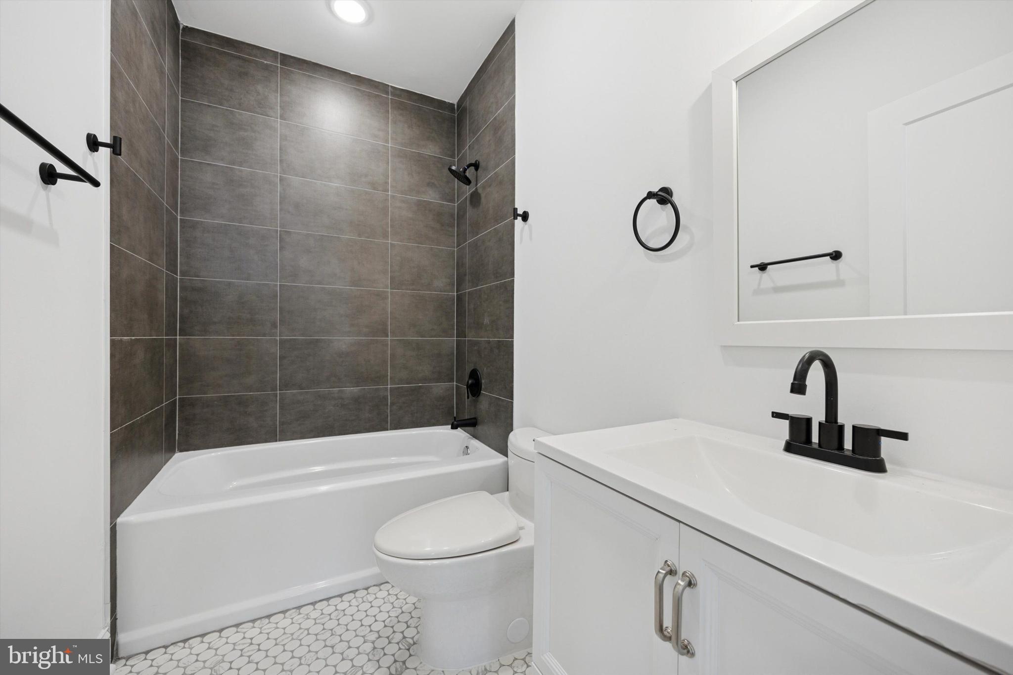 FRANCISVILLE - Residential Lease