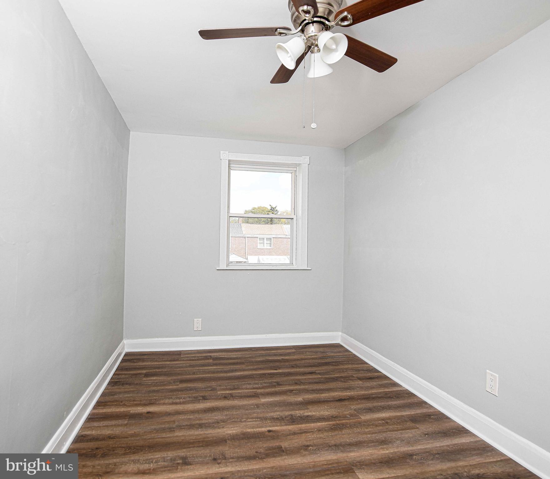 MIDDLE RIVER - Residential