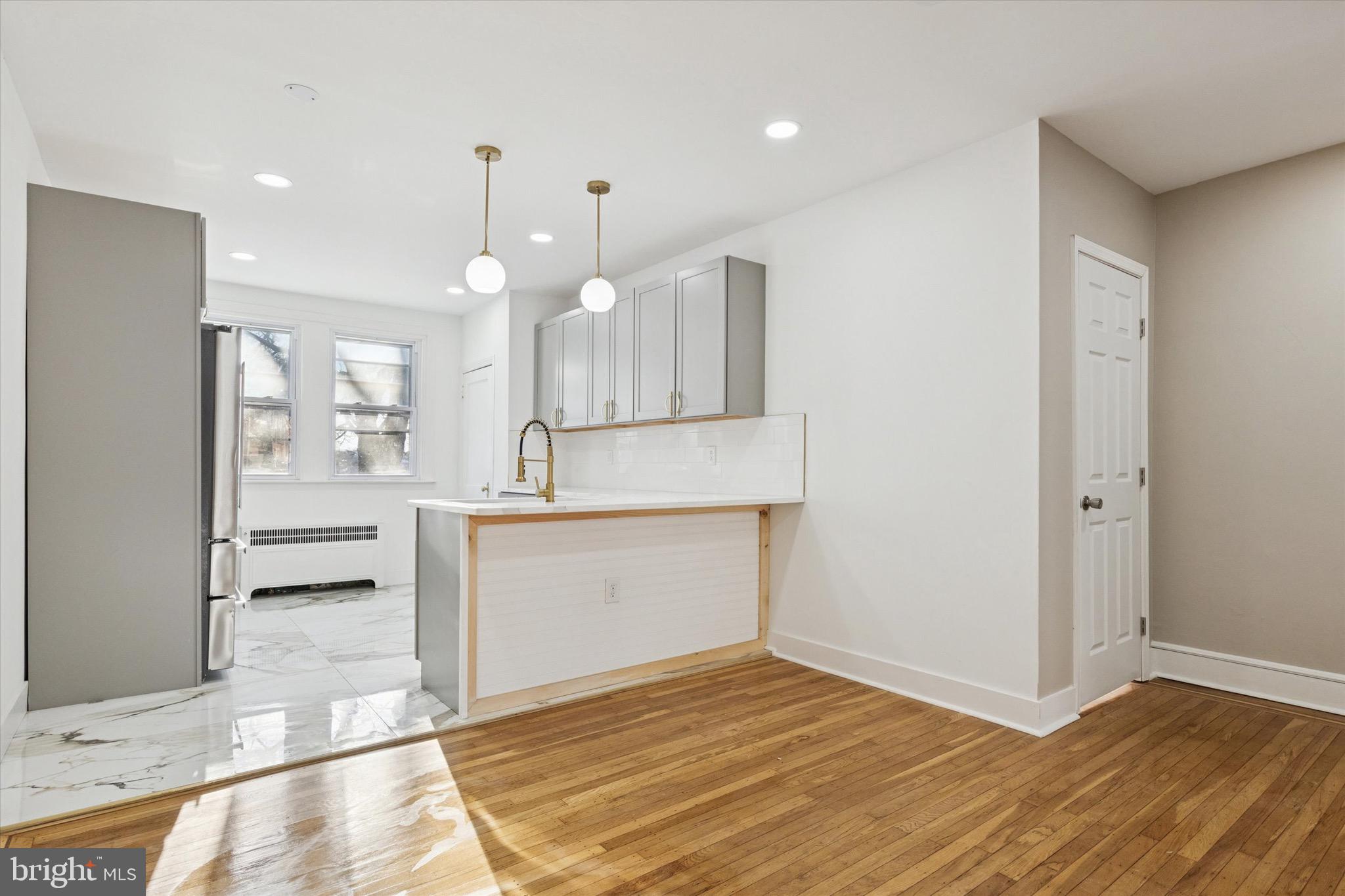 WEST OAK LANE - Residential