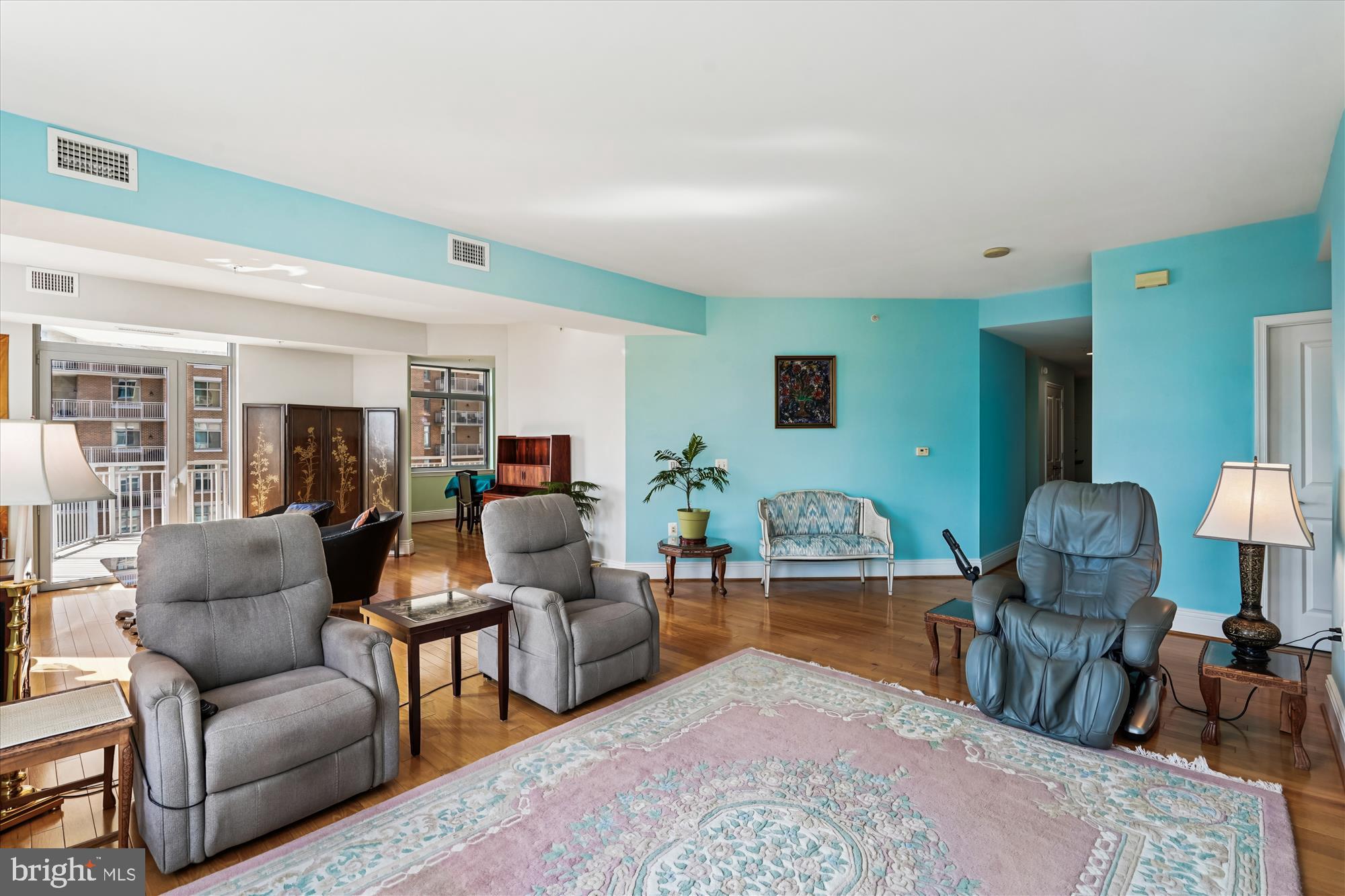 MIDTOWN AT RESTON TOWN CENTER - Residential