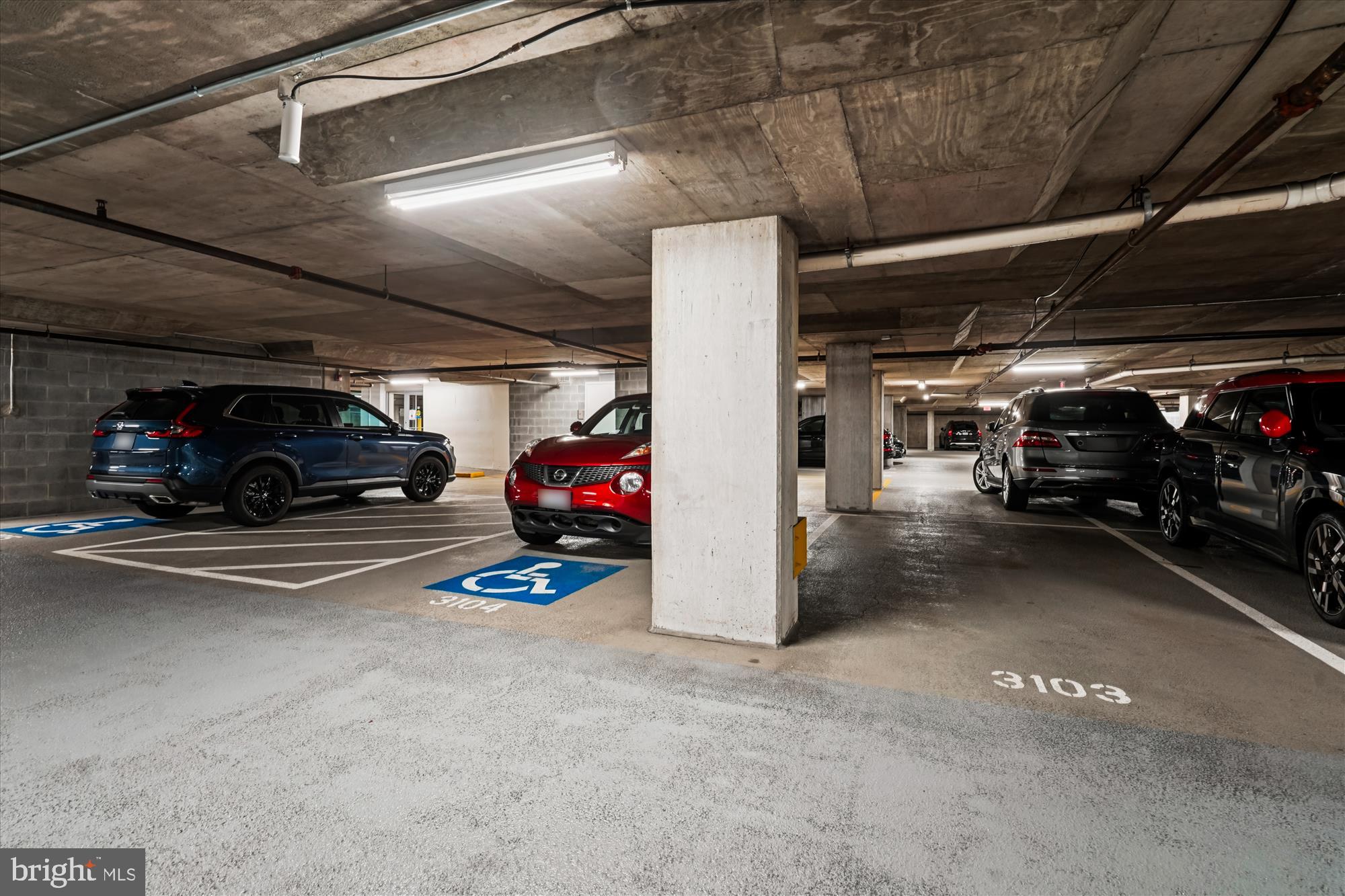 MIDTOWN AT RESTON TOWN CENTER - Residential