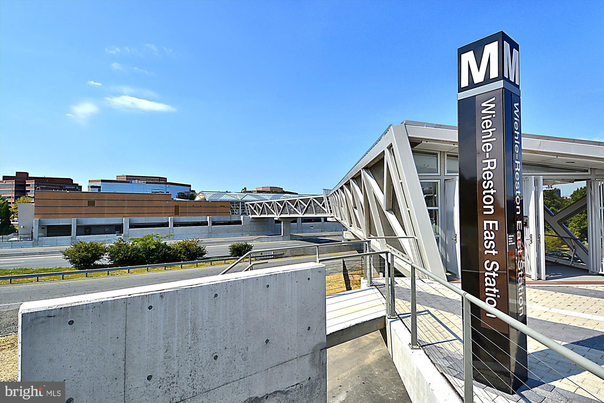 MIDTOWN AT RESTON TOWN CENTER - Residential