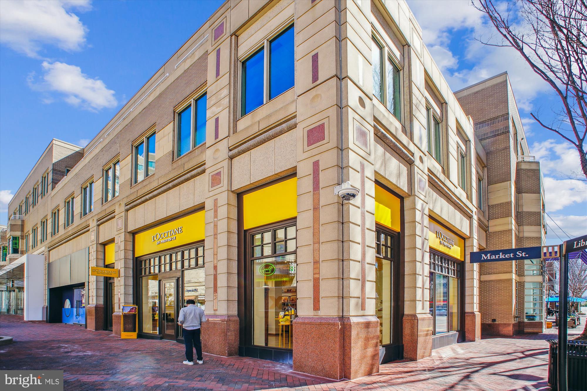 MIDTOWN AT RESTON TOWN CENTER - Residential