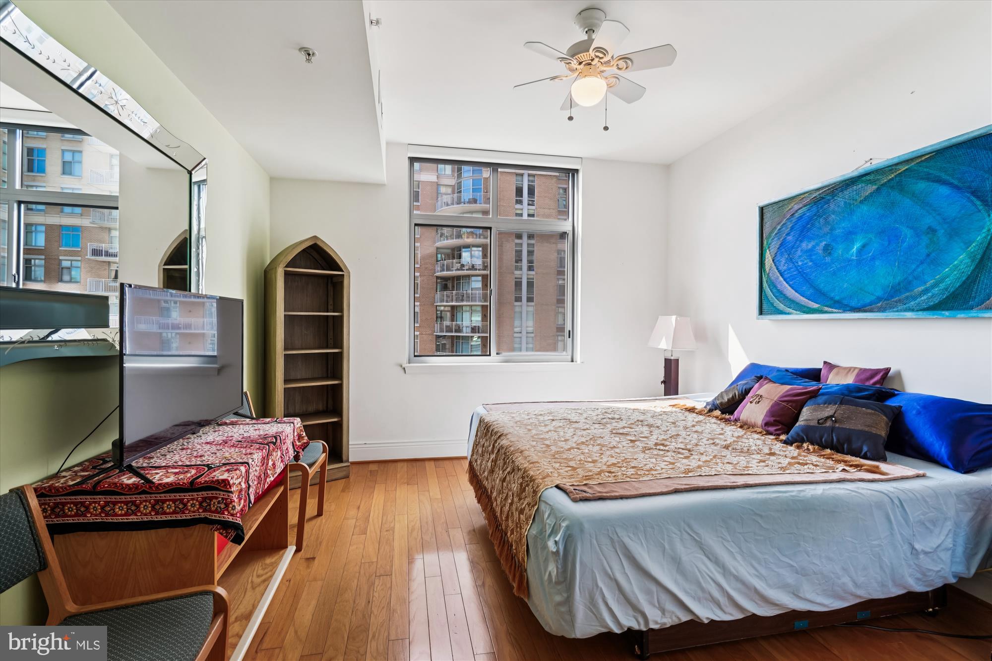 MIDTOWN AT RESTON TOWN CENTER - Residential