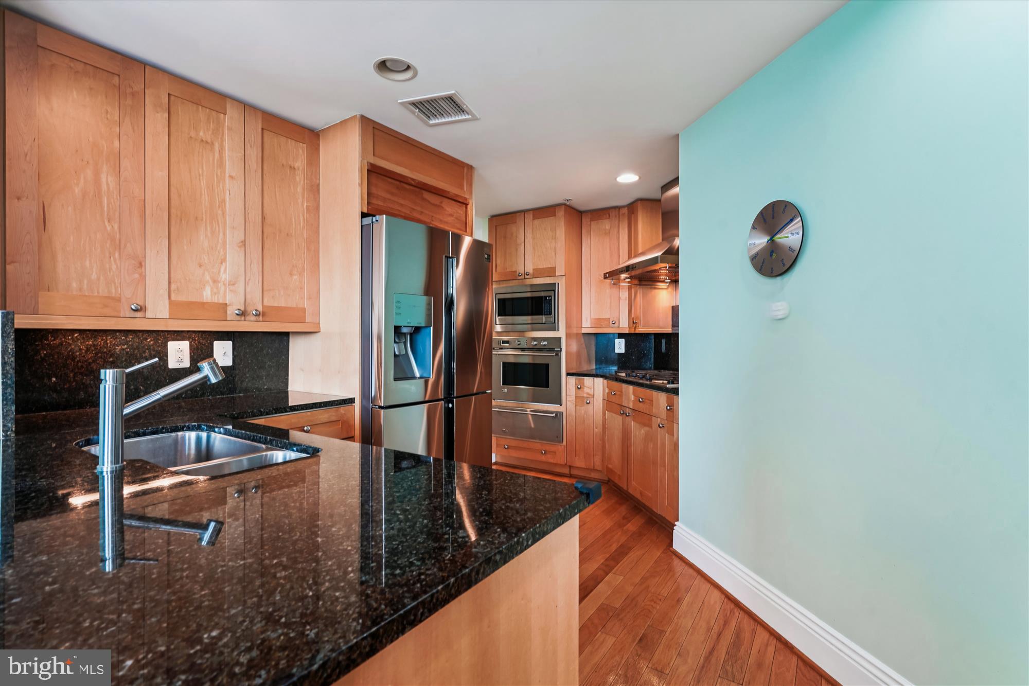 MIDTOWN AT RESTON TOWN CENTER - Residential