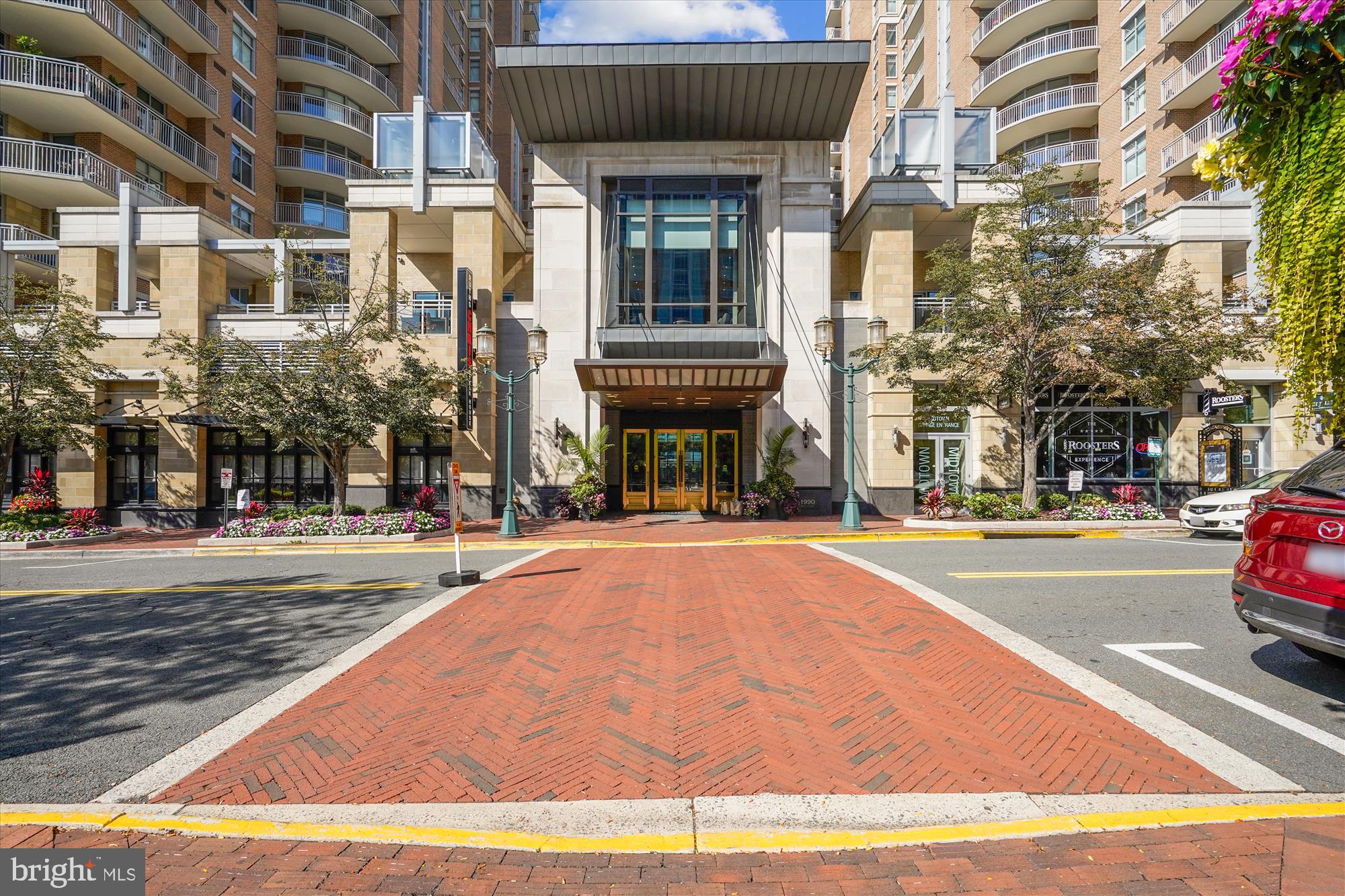 MIDTOWN AT RESTON TOWN CENTER - Residential