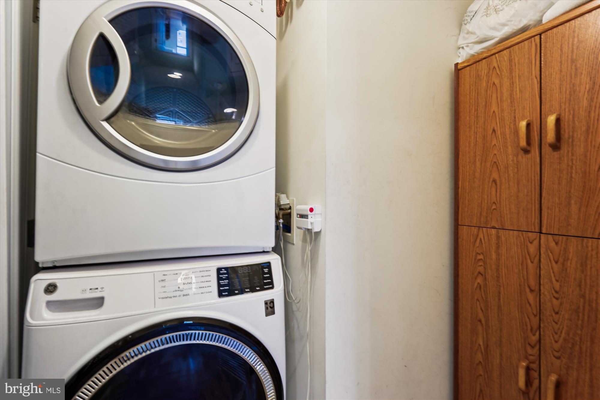 MIDTOWN AT RESTON TOWN CENTER - Residential