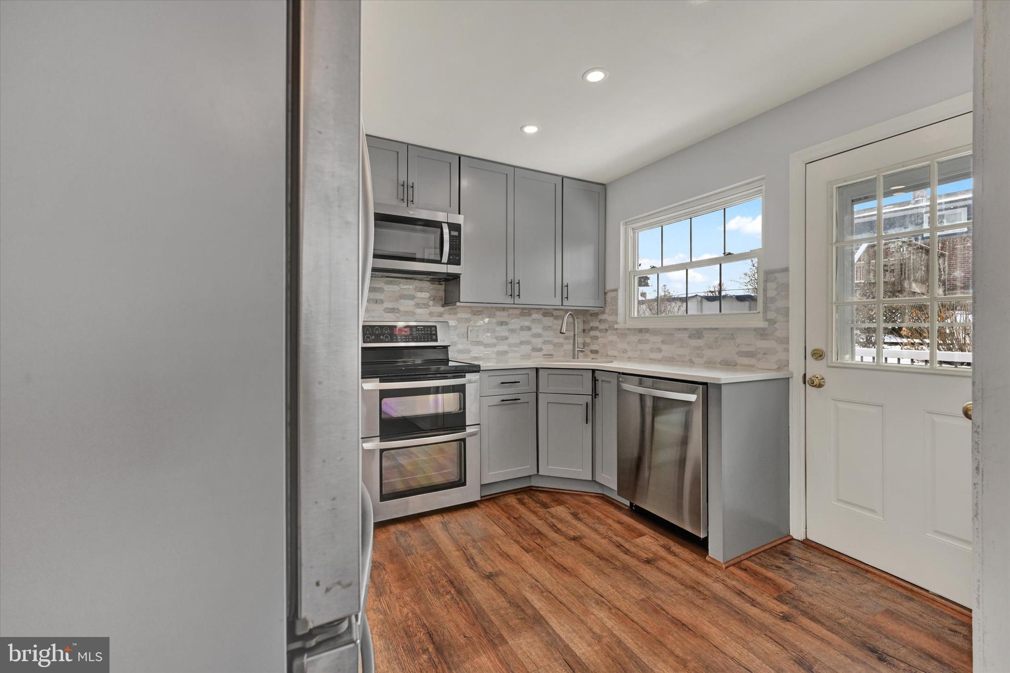 SHAMROCK - Residential