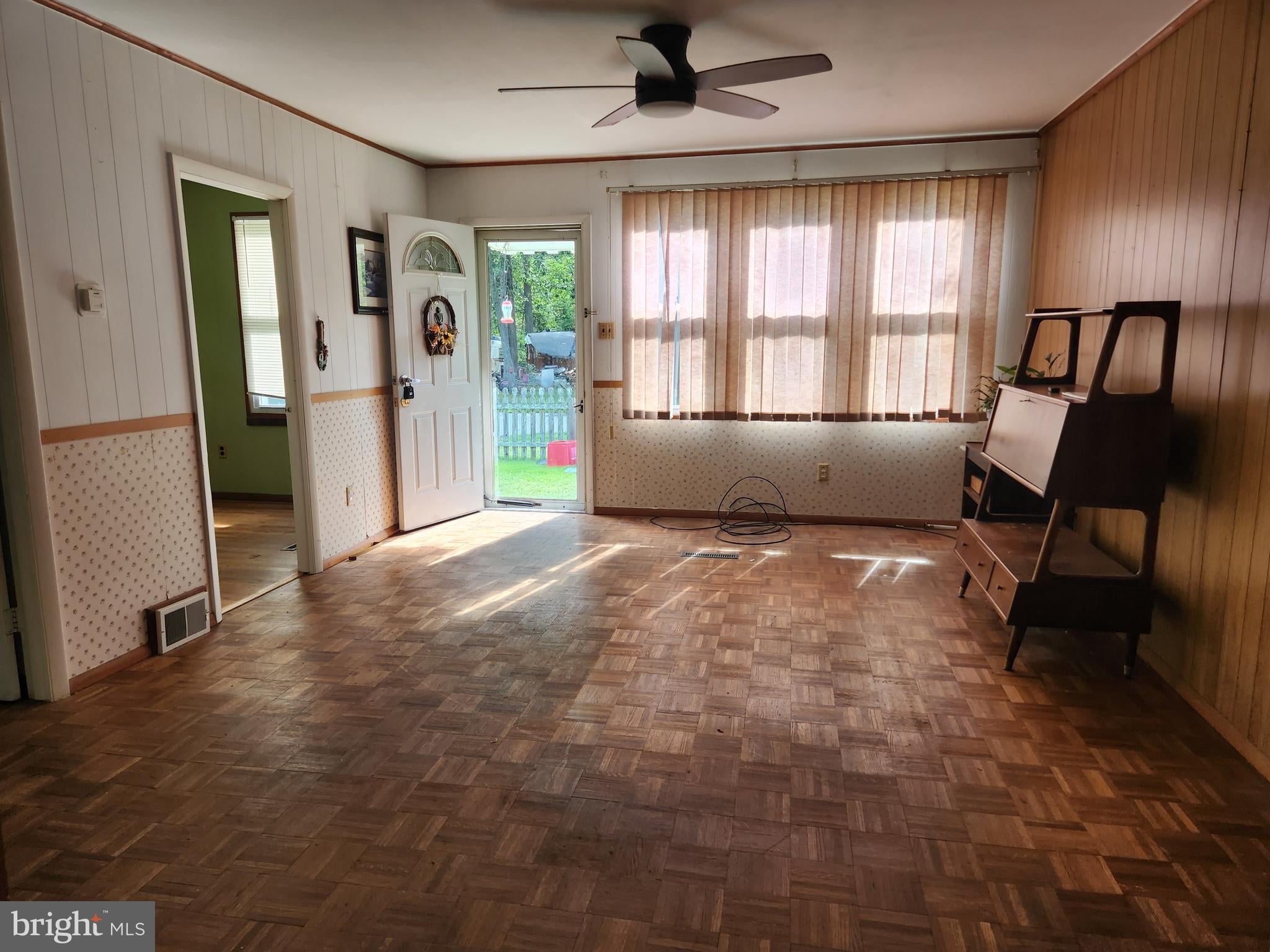 217 ROBIN ROAD
