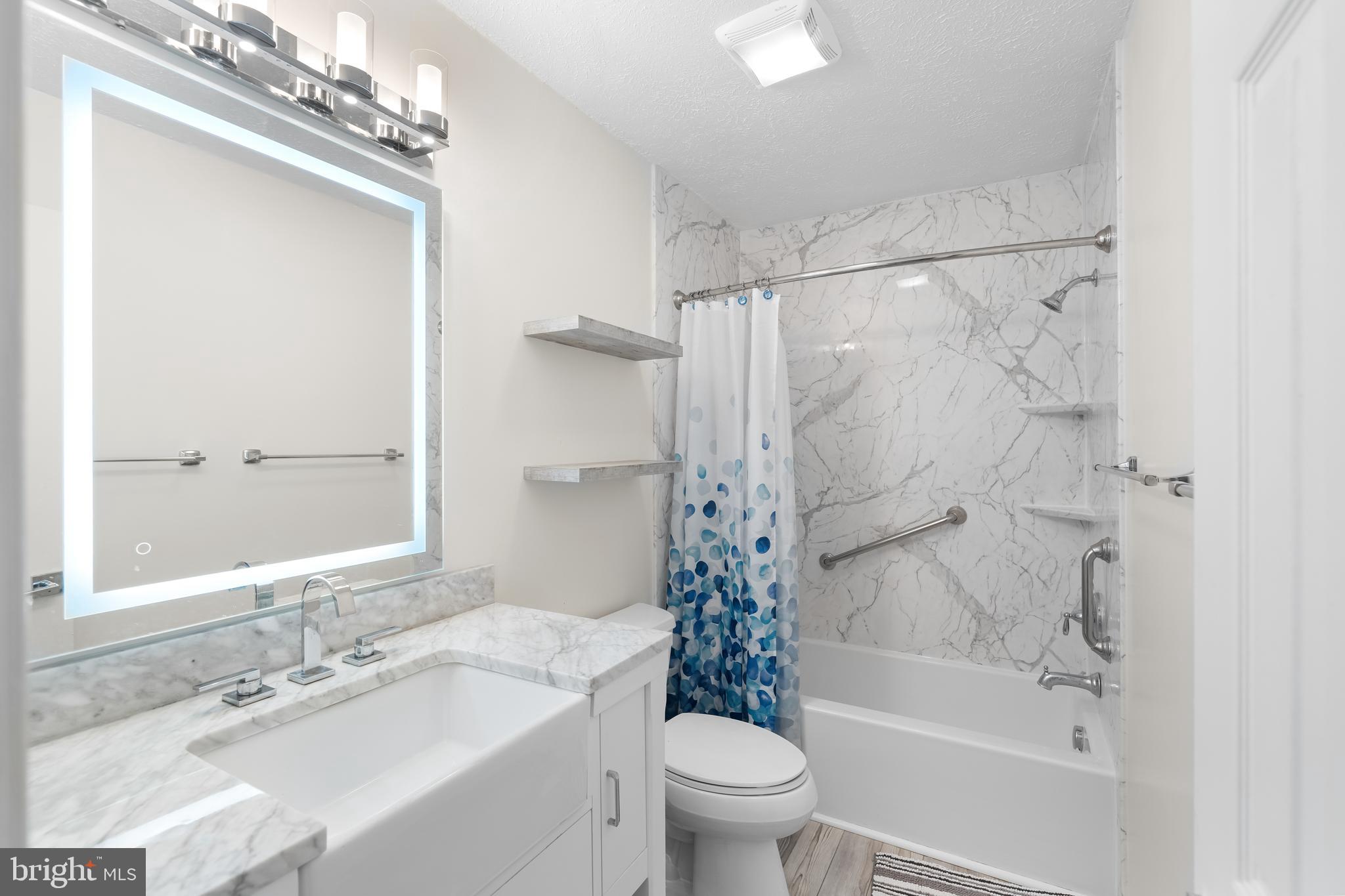 LANCASTER - Residential Lease