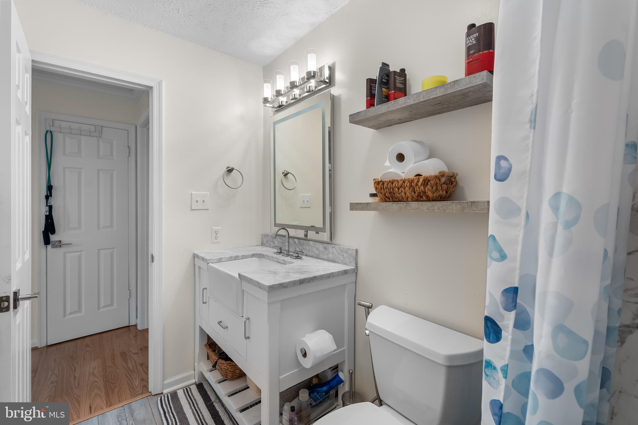 LANCASTER - Residential Lease