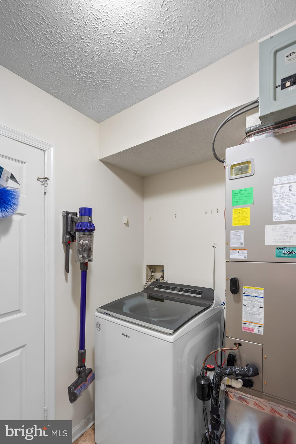 LANCASTER - Residential Lease