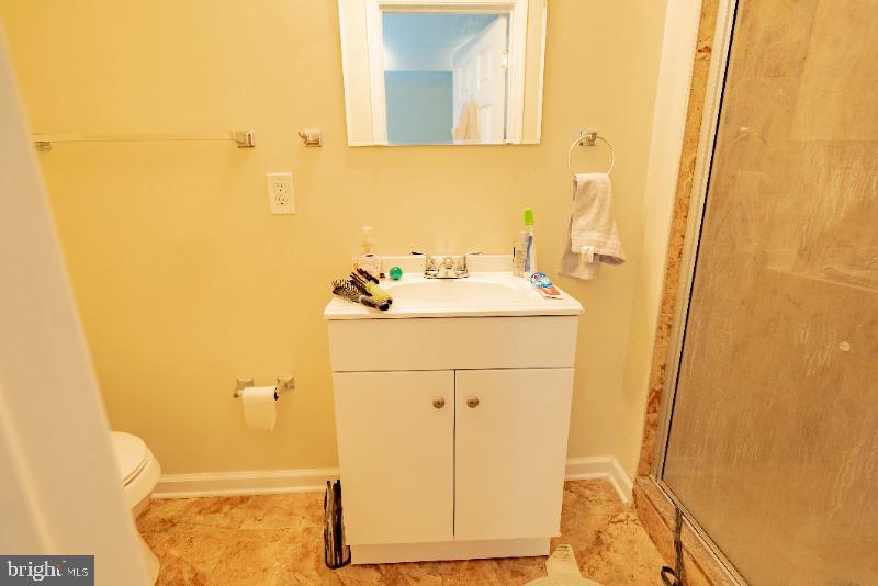 UNIVERSITY CITY - Residential Lease