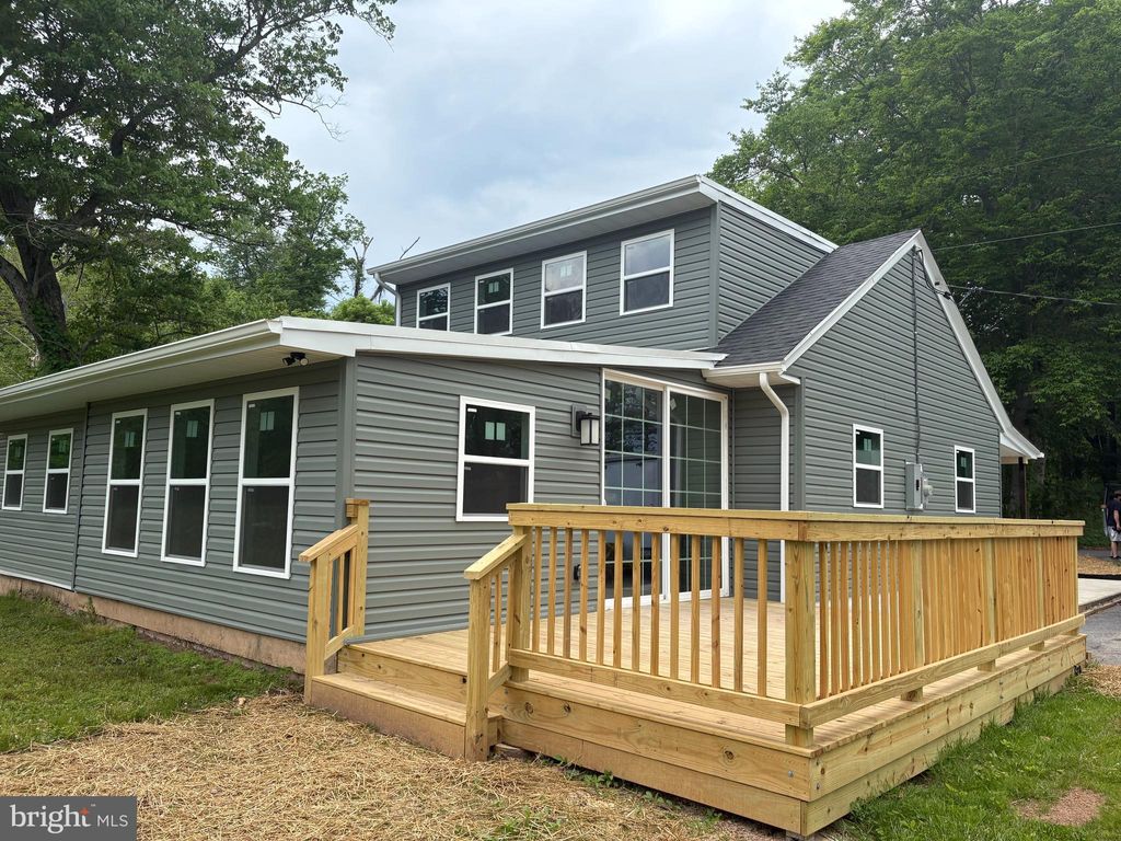 Photo of 876 Cardinal Lane, LEWISBERRY, PA 17339 (MLS # PAYK2104558)