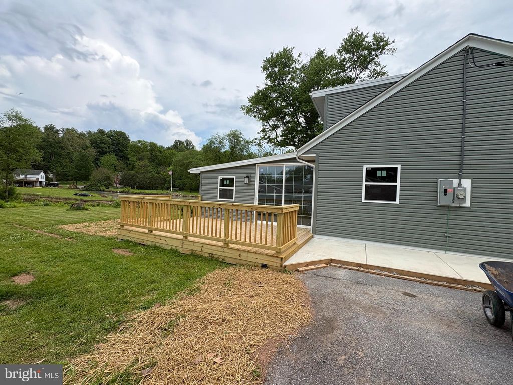 Photo of 876 Cardinal Lane, LEWISBERRY, PA 17339 (MLS # PAYK2104558)