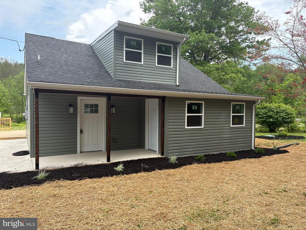 Photo of 876 Cardinal Lane, LEWISBERRY, PA 17339 (MLS # PAYK2104558)