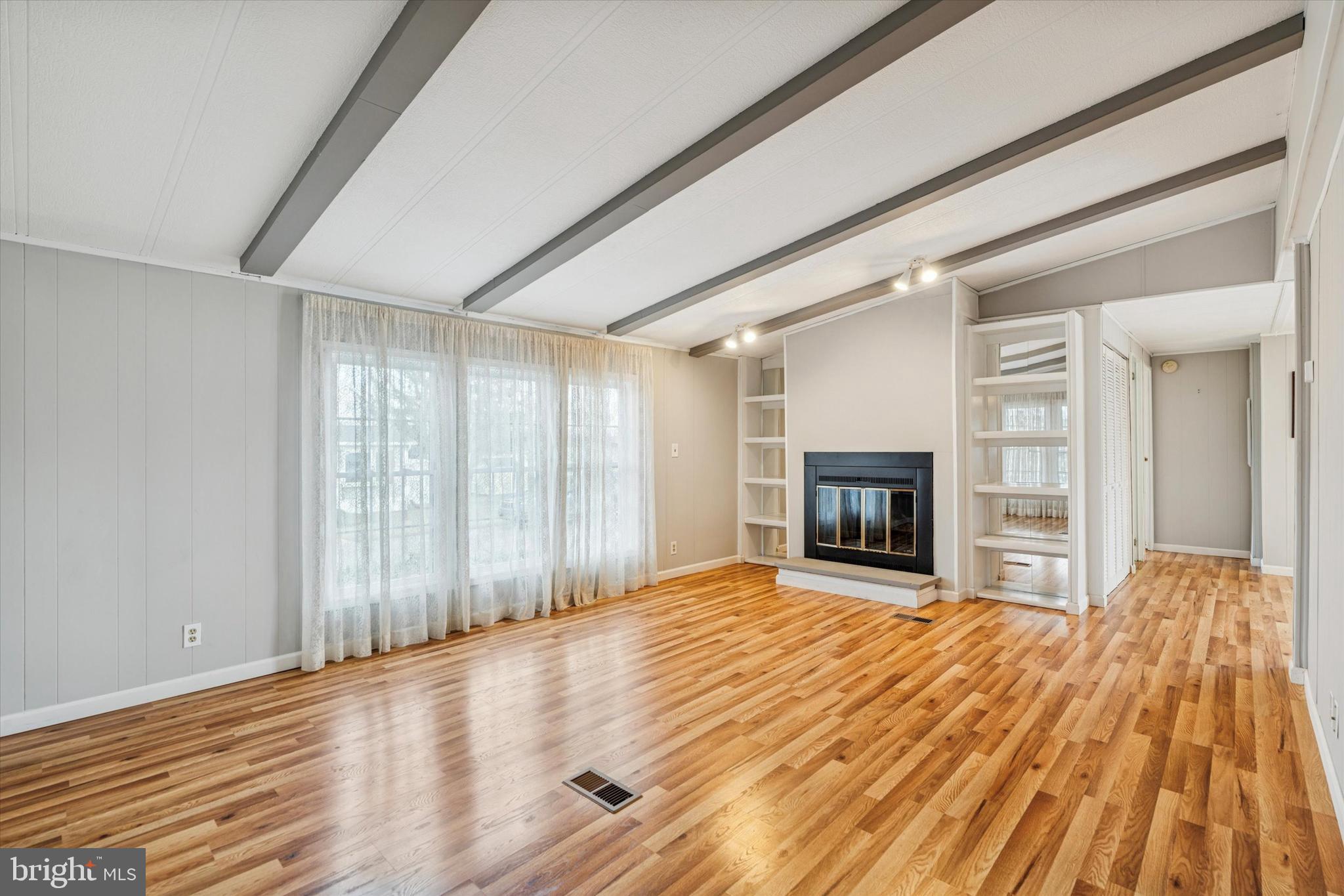 NESHAMINY FALLS - Residential