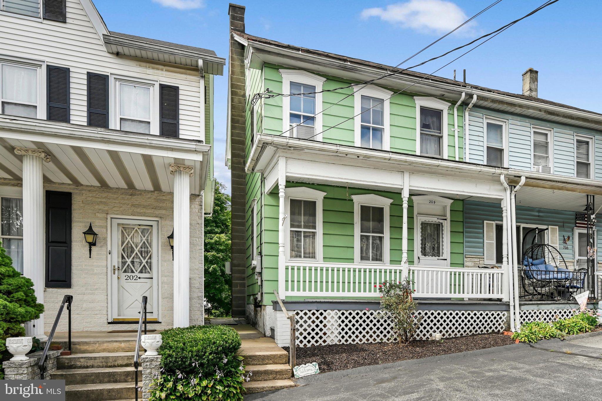 204 N 2ND