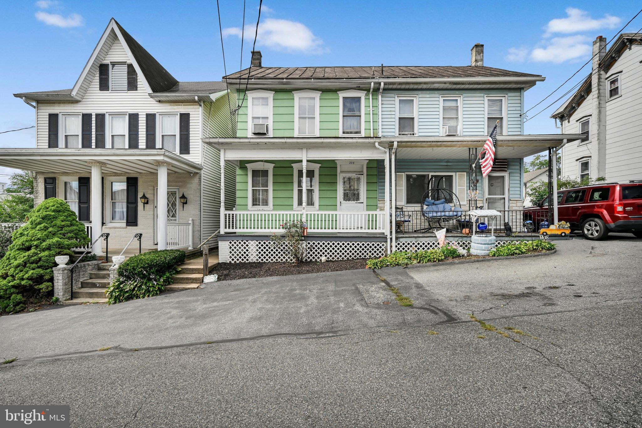 204 N 2ND
