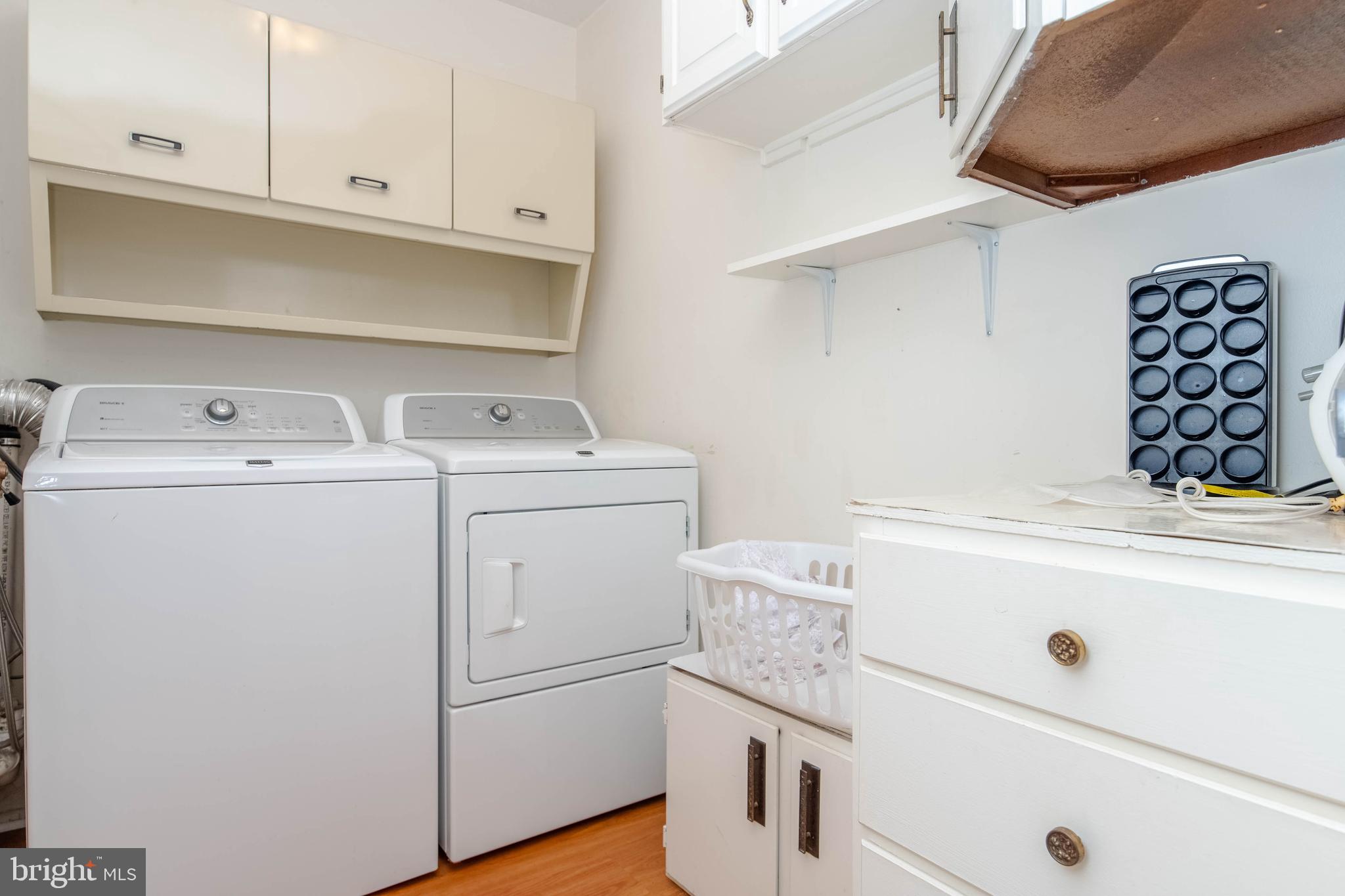 HICKORY HILLS - Residential