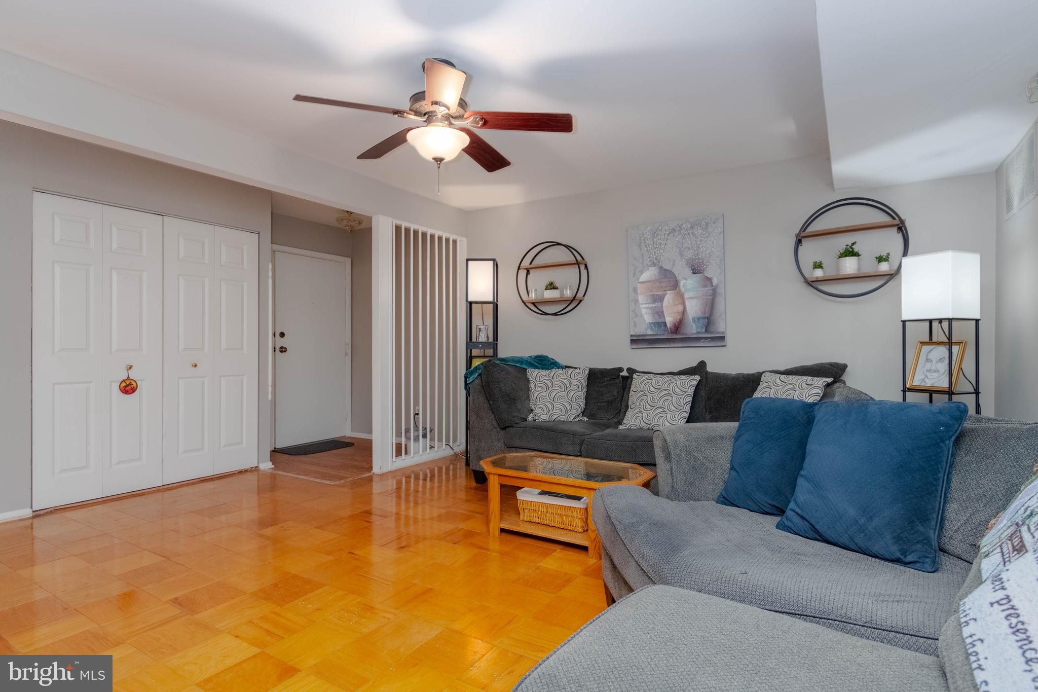 HICKORY HILLS - Residential