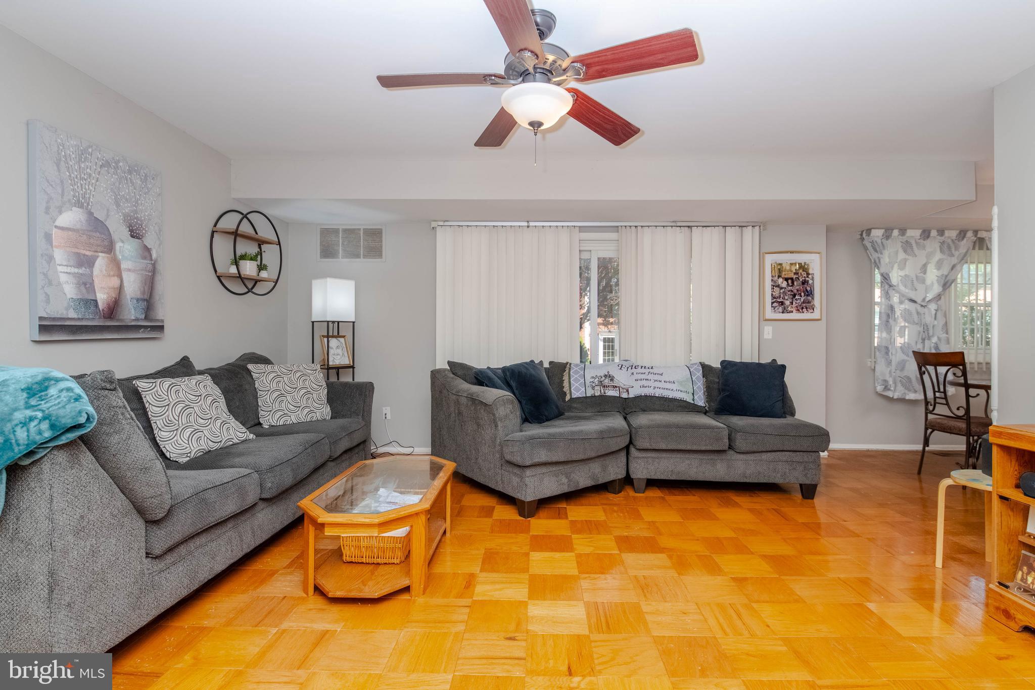 HICKORY HILLS - Residential