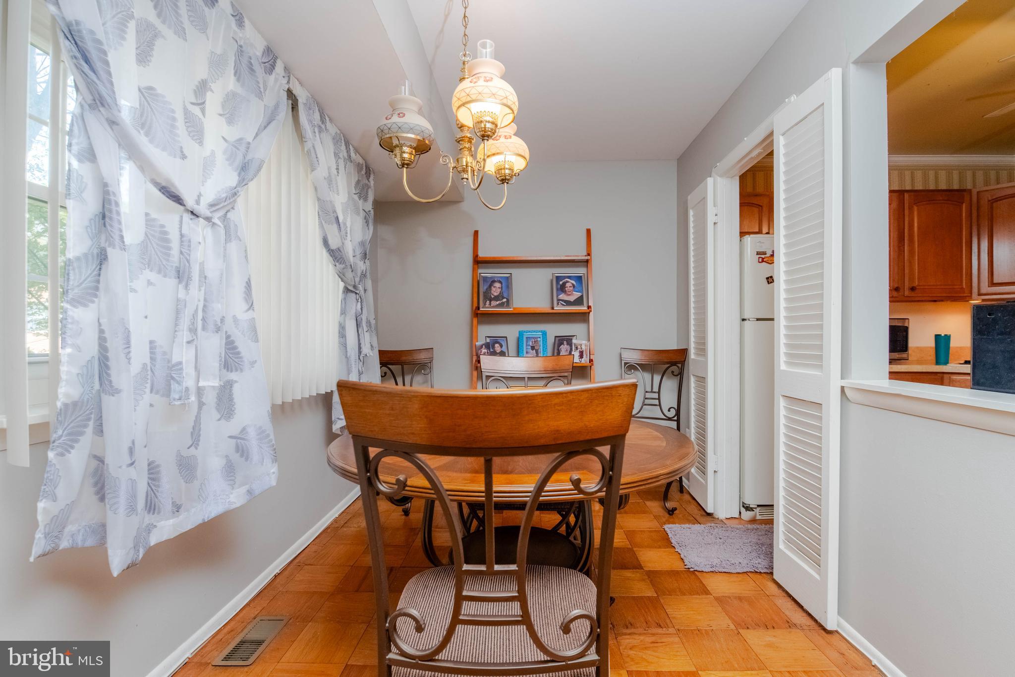 HICKORY HILLS - Residential