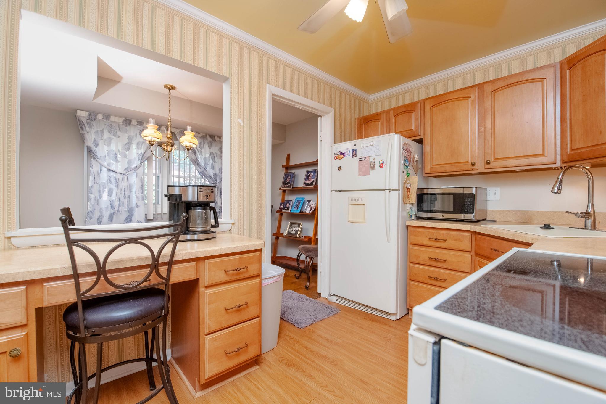 HICKORY HILLS - Residential