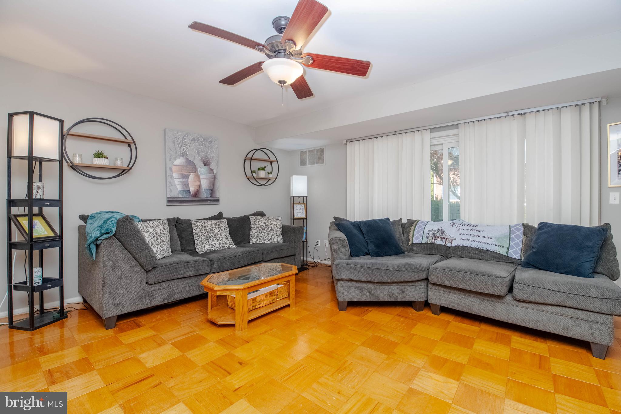 HICKORY HILLS - Residential