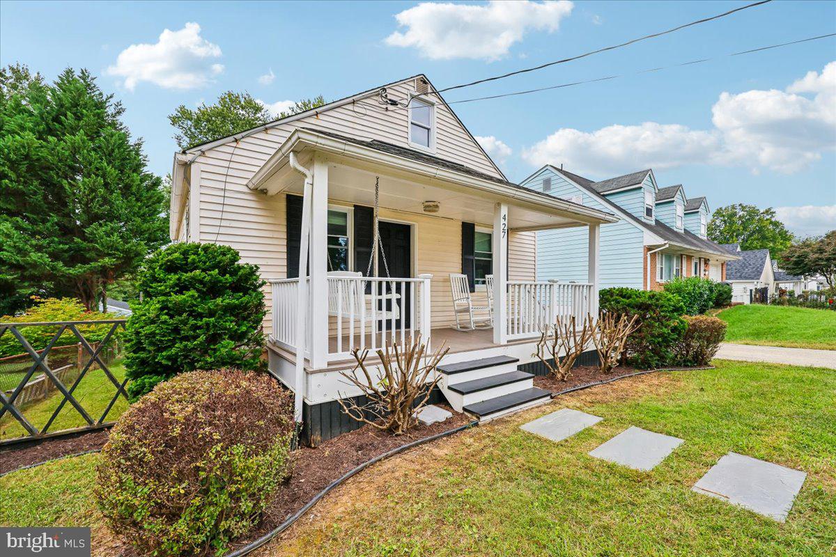 427 MCARTHUR DRIVE