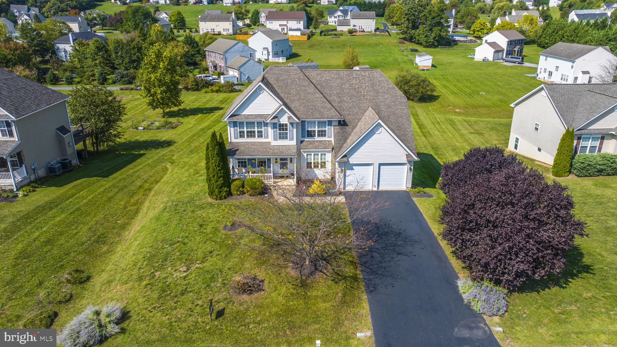 APPLE KNOLLS - Residential