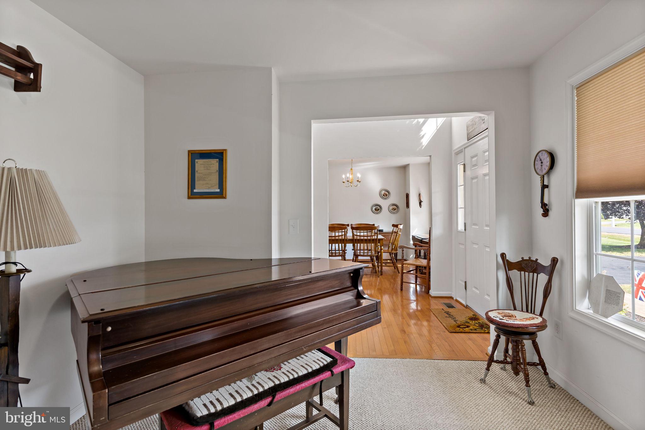 APPLE KNOLLS - Residential