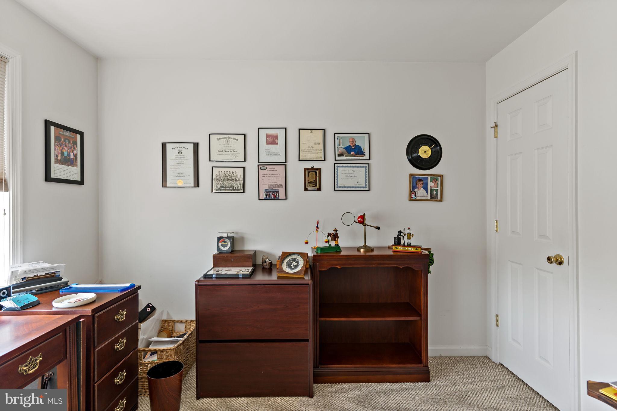 APPLE KNOLLS - Residential