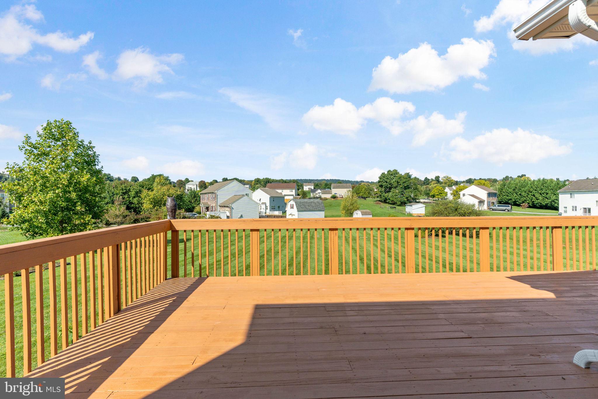 APPLE KNOLLS - Residential