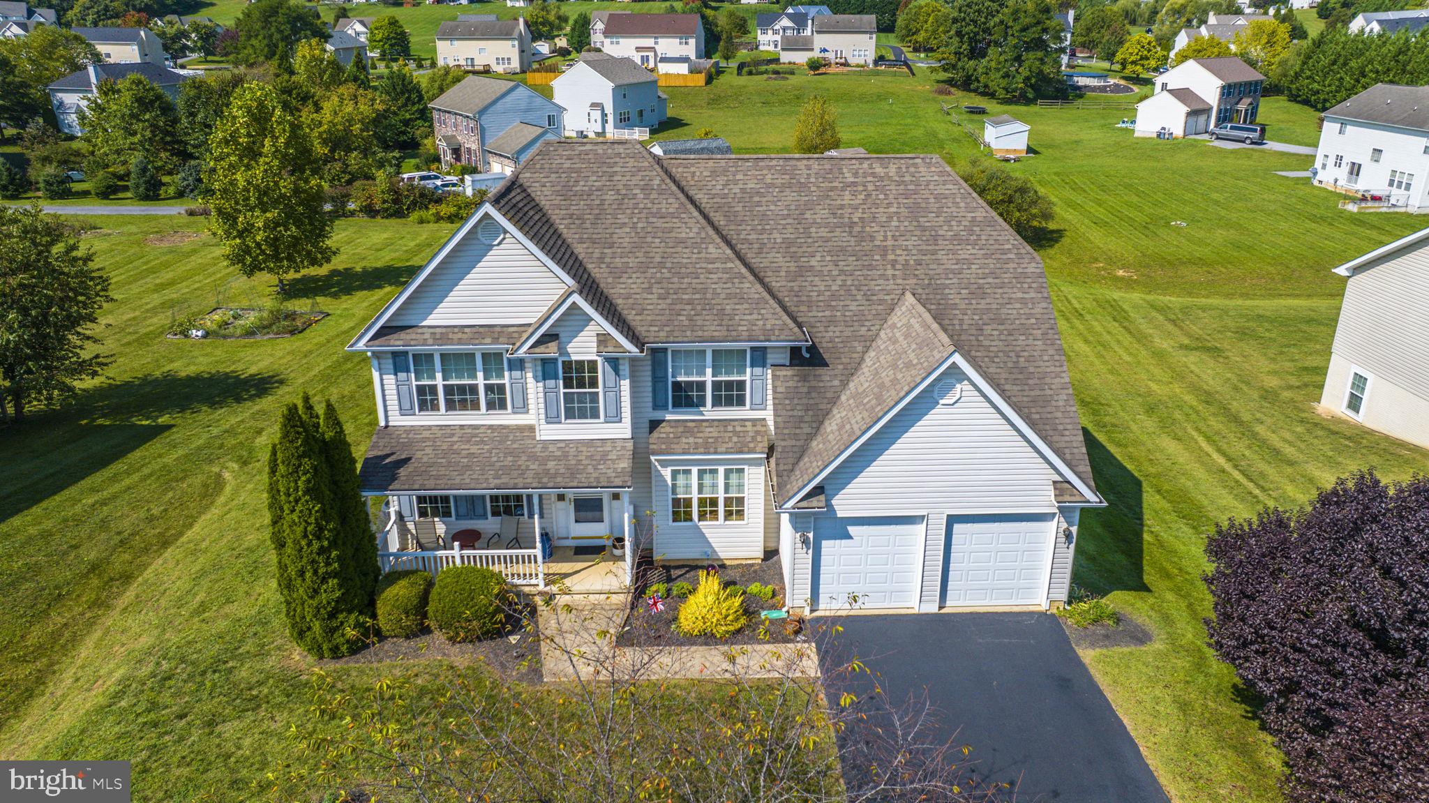 APPLE KNOLLS - Residential